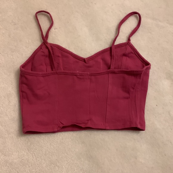 Garage crop top - Picture 2 of 2